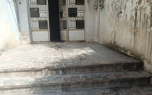 طلعة جامع الرحمن أمام حديقة المثلة