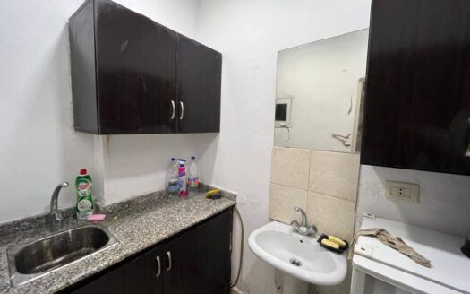 للبيع مكتب شارع الزهور -جانب برجية مقدسي