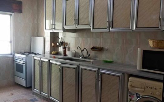 للإيجار شقة في اللاذقية في الجميزه