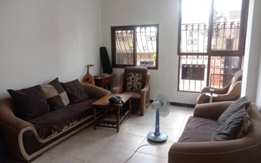 للبيع شقة جاهزة اكساء ممتاز موقع مميز  الغمقة الشرقية