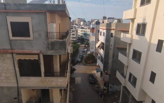 للبيع شقة جاهزة اكساء ممتاز موقع مميز  جنوب جمعية البلدية