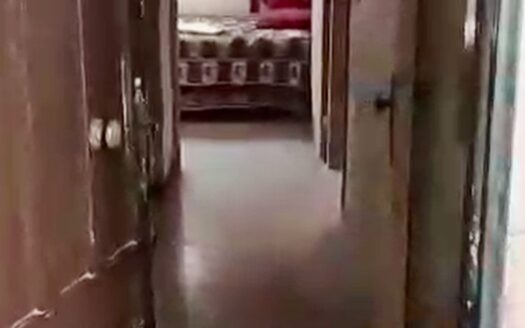 للإيجار شقة تبعد عن مفرق التوته 300 م