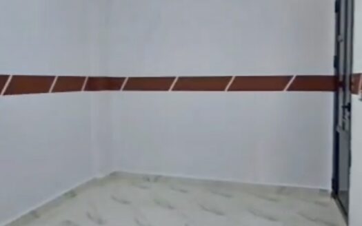 للبيع شقة في الثورة قرب احسان مبيض