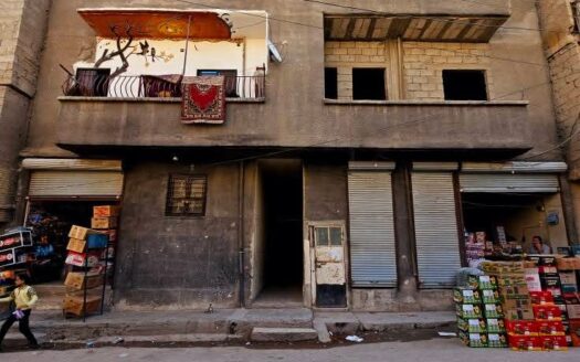 شقة عالعظم للبيع بدير الزور