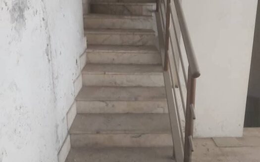 محل للبيع المدينة شارع الماركات