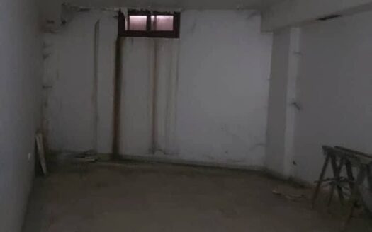 محل للبيع المدينة شارع الماركات